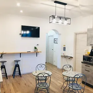  Pensión Rial Maison